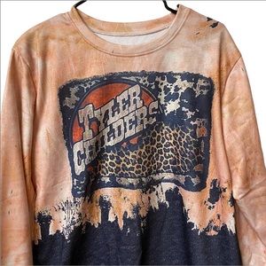 Tyler Childers sweater